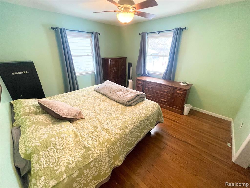 2329 Riverside Drive Port Huron, MI 48060 - Photo 10 of 22