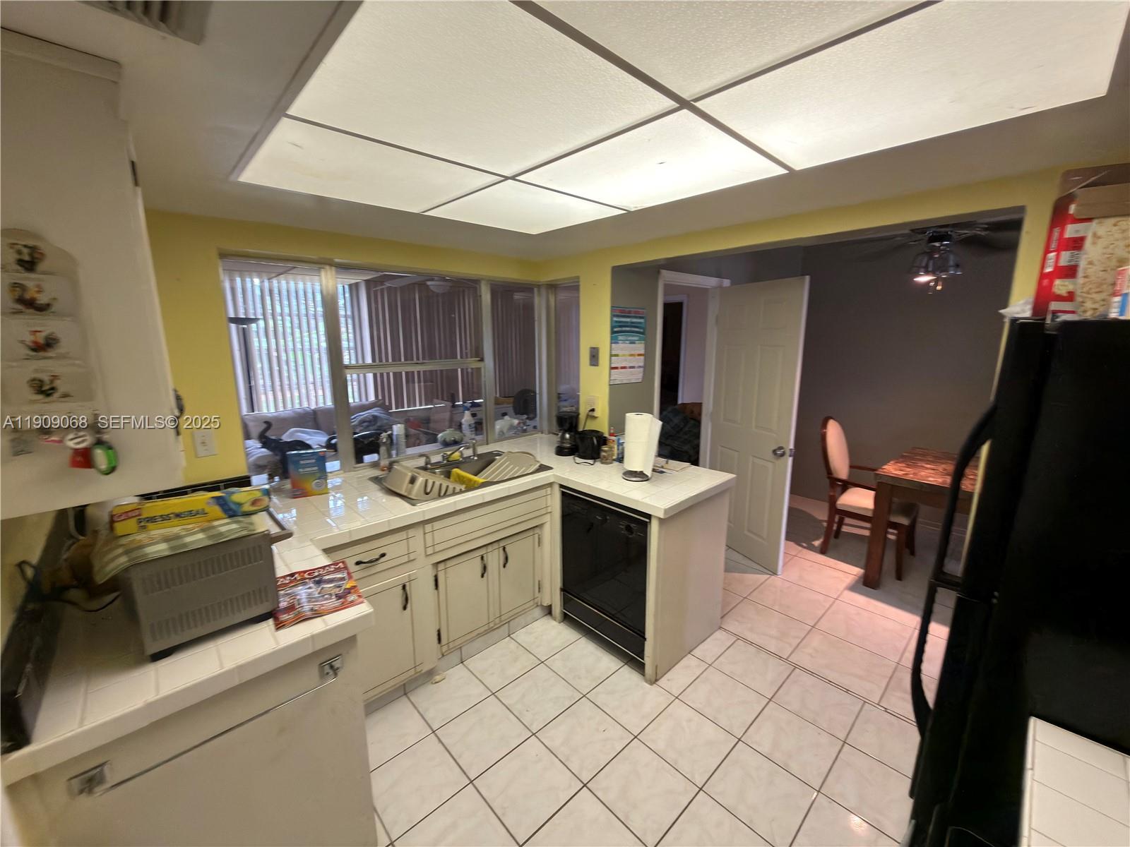 4635 Northwest 44th Street Tamarac, FL 33319 - Photo 16 of 24