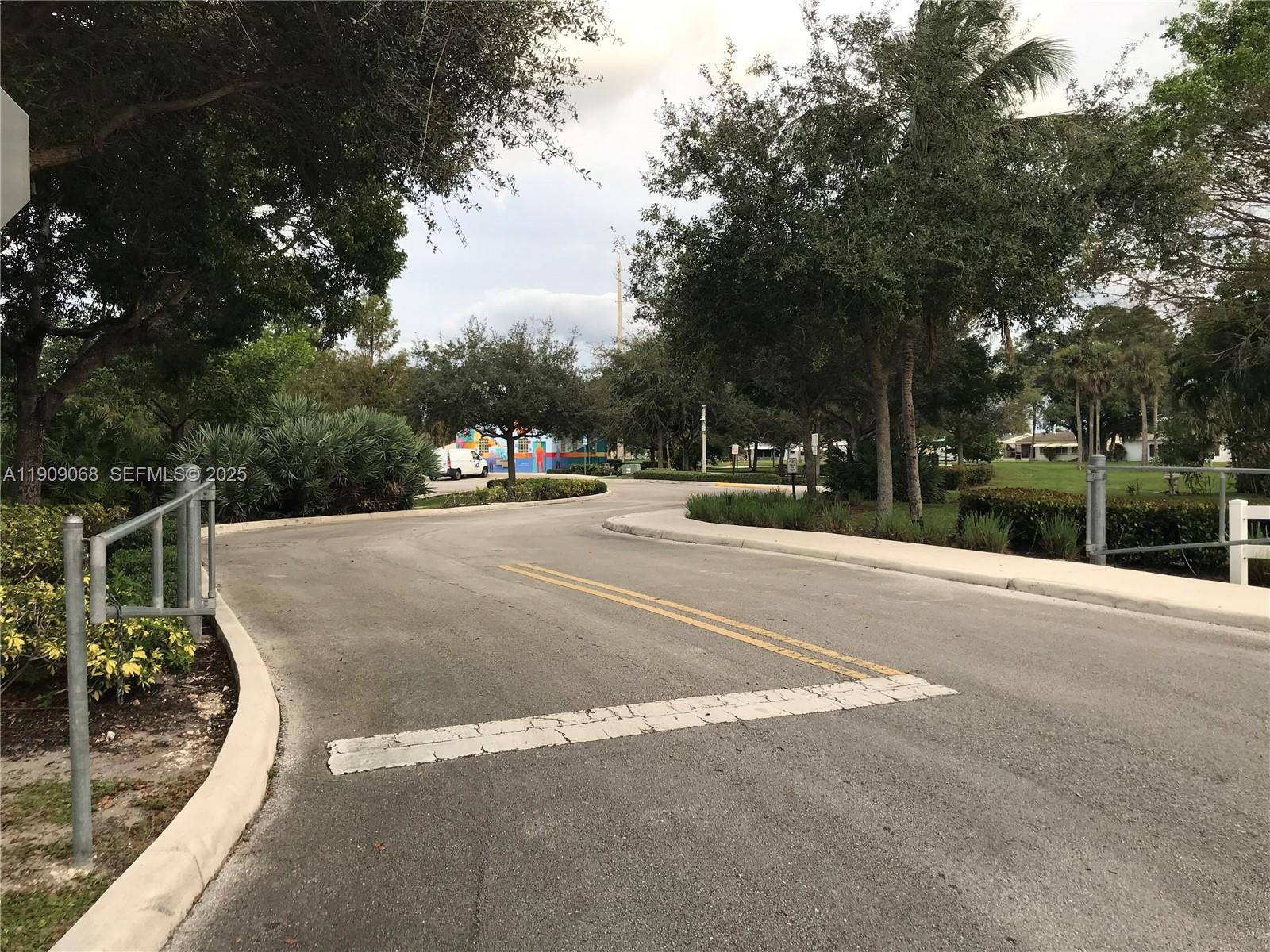 4635 Northwest 44th Street Tamarac, FL 33319 - Photo 21 of 24