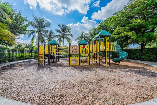 $9,800 | 10513 Versailles Boulevard, Wellington, FL 33449