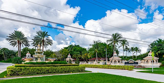 $9,800 | 10513 Versailles Boulevard, Wellington, FL 33449