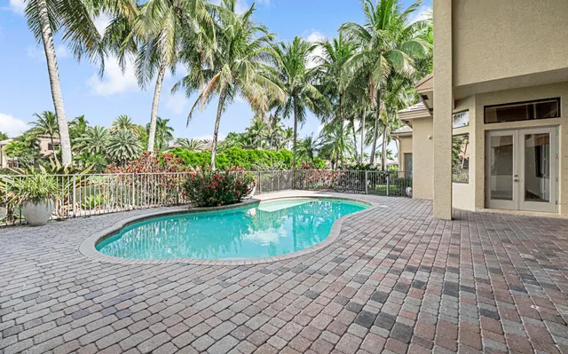 $9,800 | 10513 Versailles Boulevard, Wellington, FL 33449