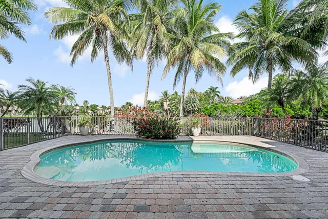 $9,800 | 10513 Versailles Boulevard, Wellington, FL 33449