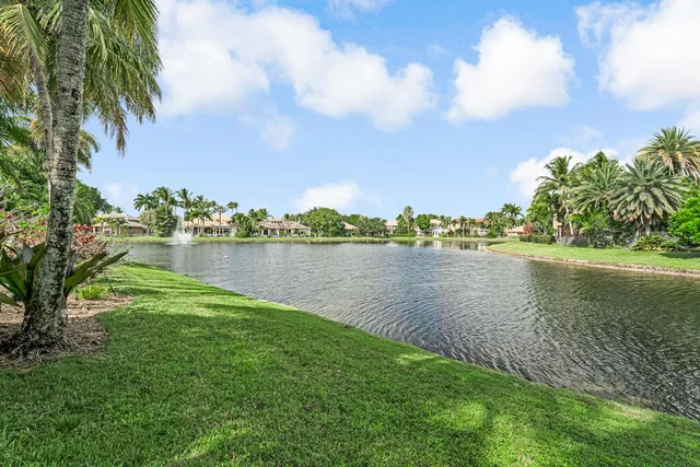 $9,800 | 10513 Versailles Boulevard, Wellington, FL 33449