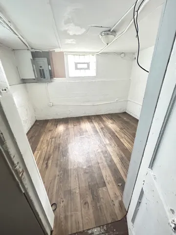 a bathroom with a toilet