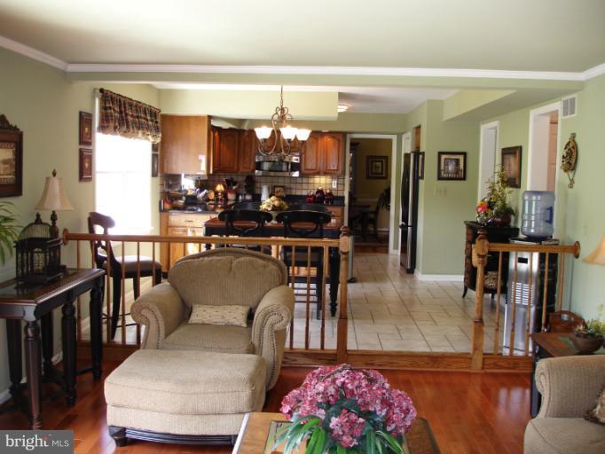 1020 Huntfield Road Westminster, MD 21157 - Photo 18 of 30 Family Room