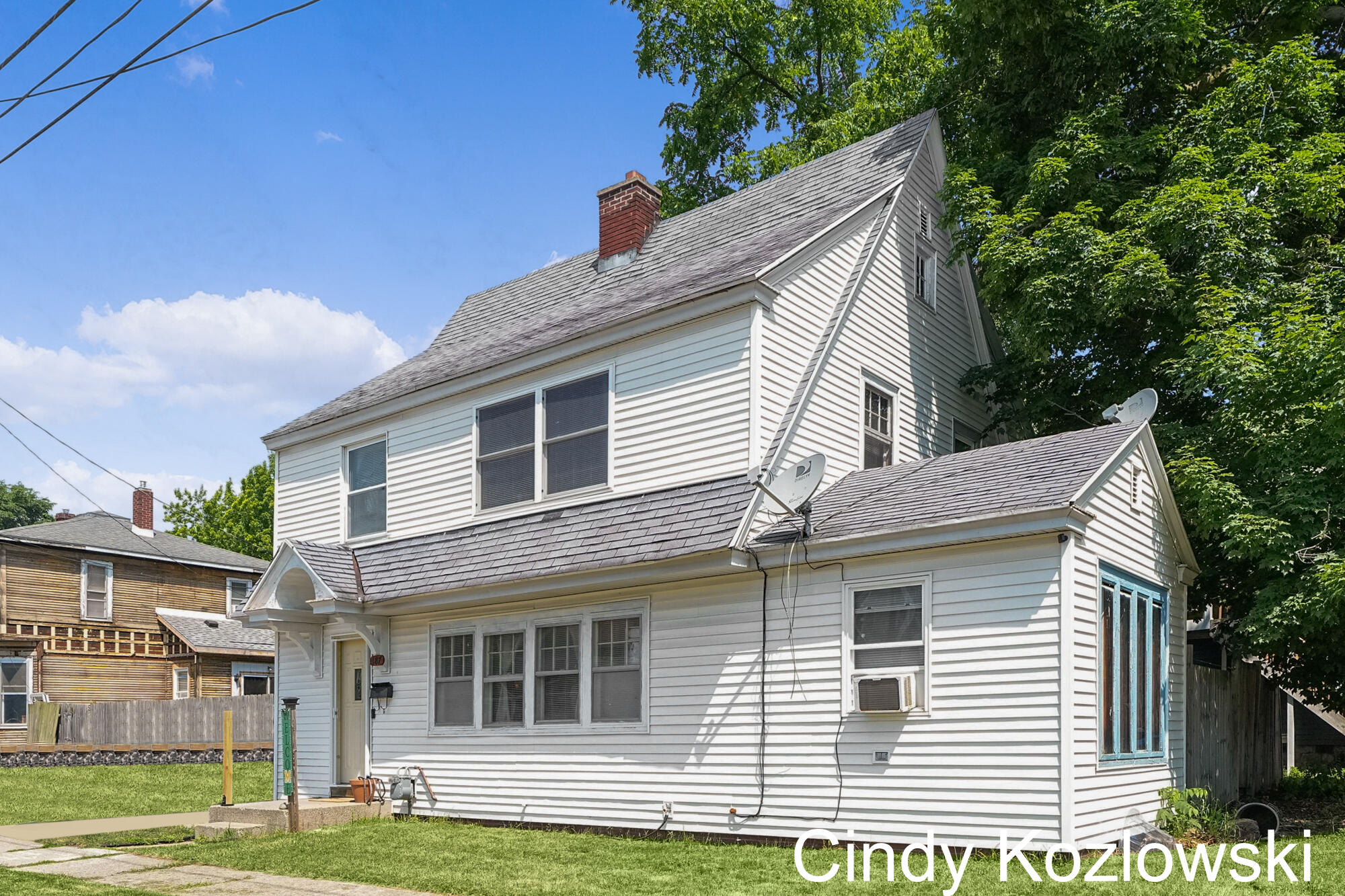 187 Centennial Street Sparta, MI 49345 - Photo 2 of 31 DSC08749