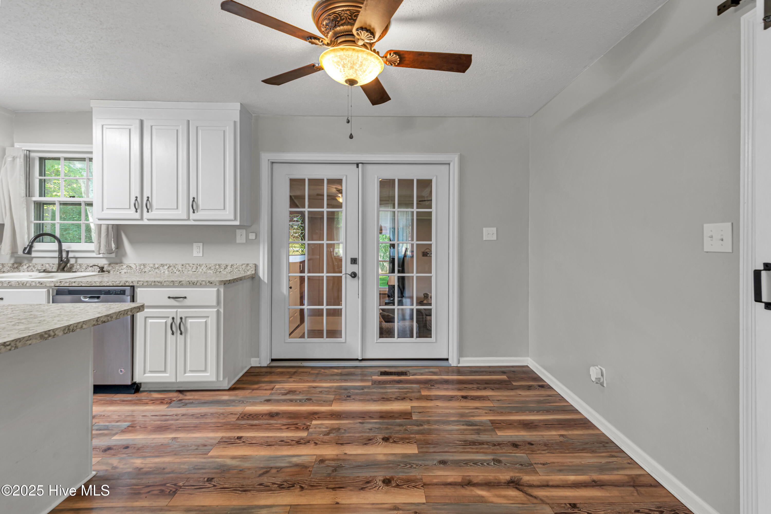 1556 Blue Creek Road Jacksonville, NC 28540 - Photo 25 of 33 DSC_3084