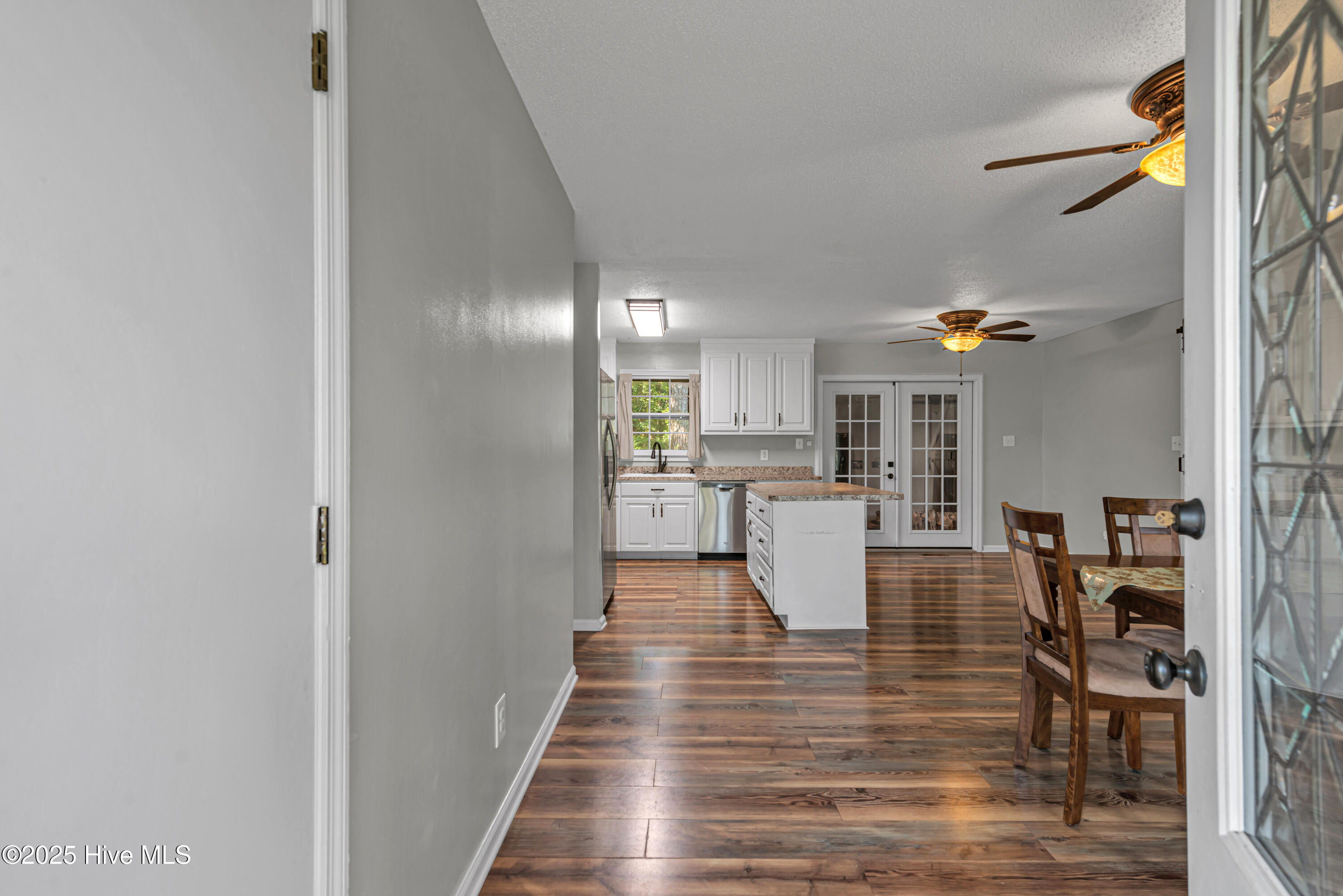 1556 Blue Creek Road Jacksonville, NC 28540 - Photo 3 of 33 DSC_2967