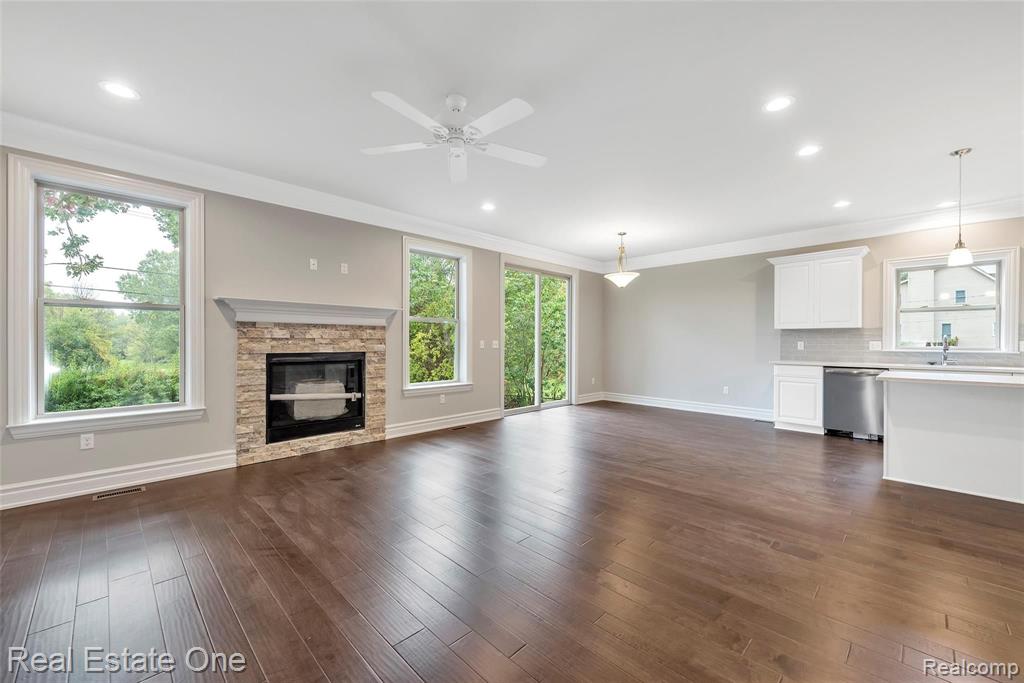 3859 Dearborn Avenue Rochester Hills, MI 48309 - Photo 16 of 32