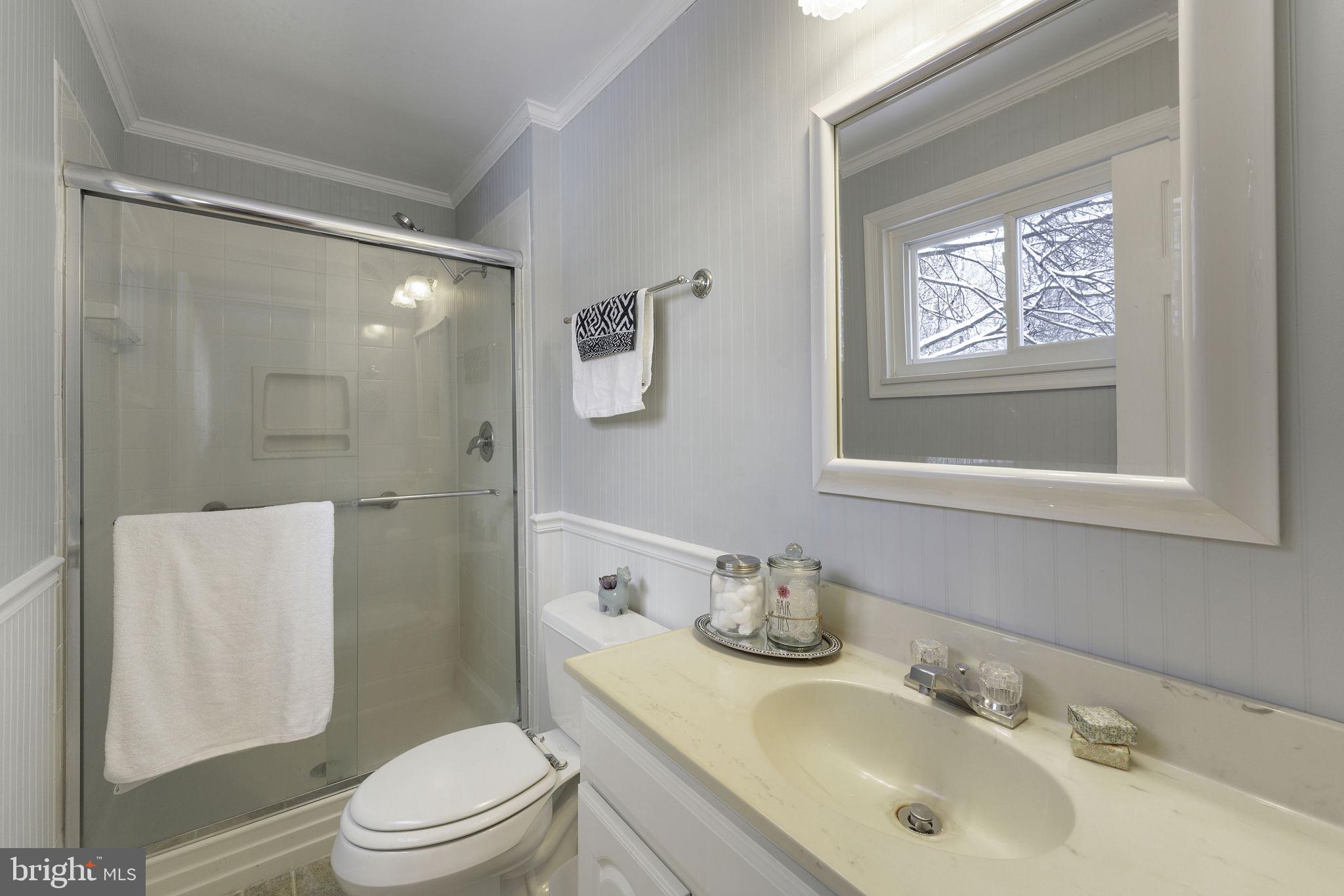 9916 Colony Road Fairfax, VA 22030 - Photo 15 of 32 Primary Bathroom