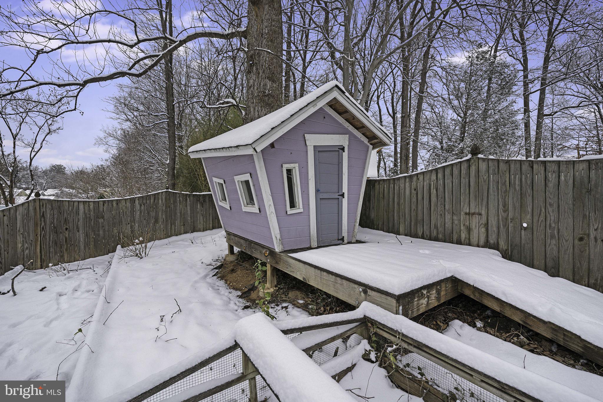 9916 Colony Road Fairfax, VA 22030 - Photo 32 of 32 Playhouse