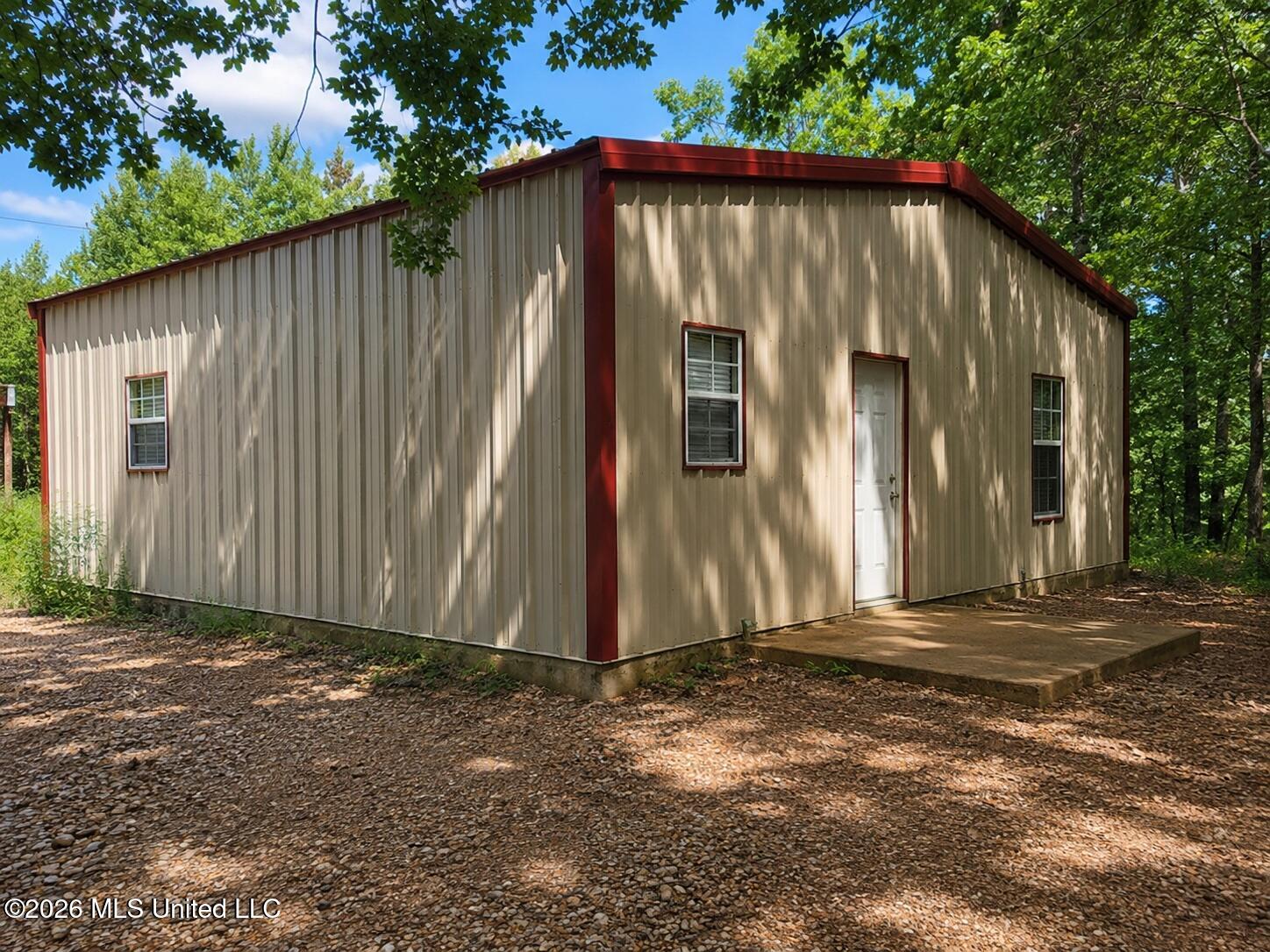 3579 Bett Road Coldwater, MS 38618 - Photo 2 of 12 Cottage Back