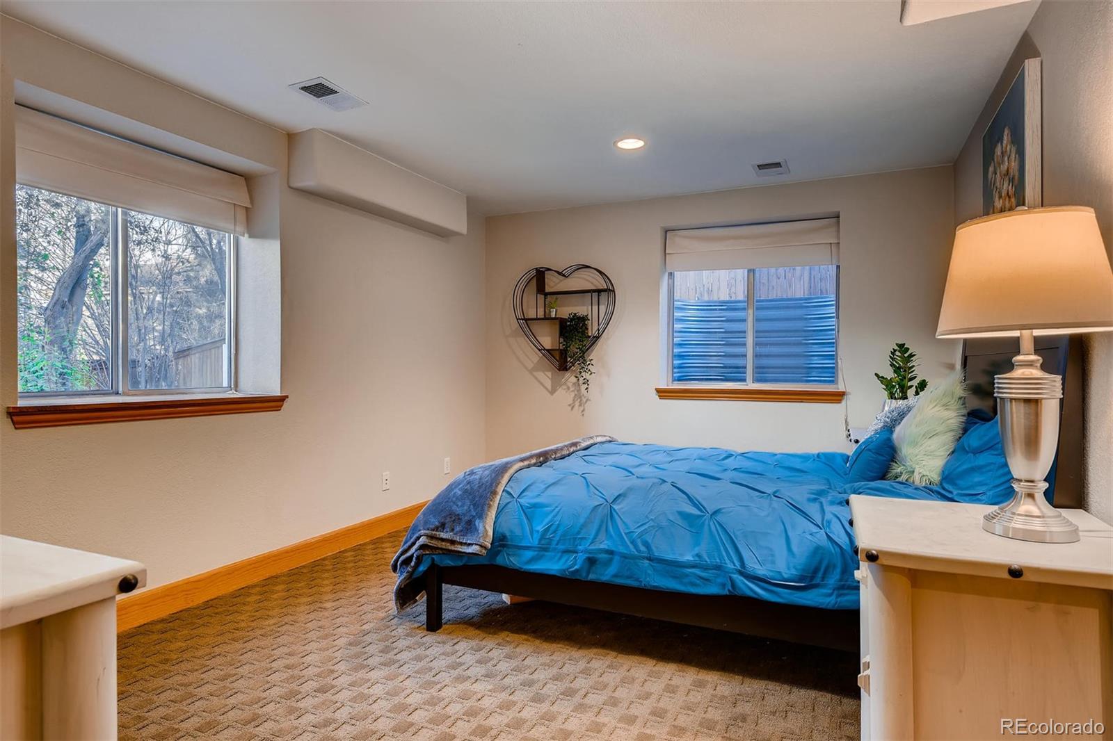 639 Timbervale Trail Highlands Ranch, CO 80129 - Photo 29 of 40 Gallery Image 29