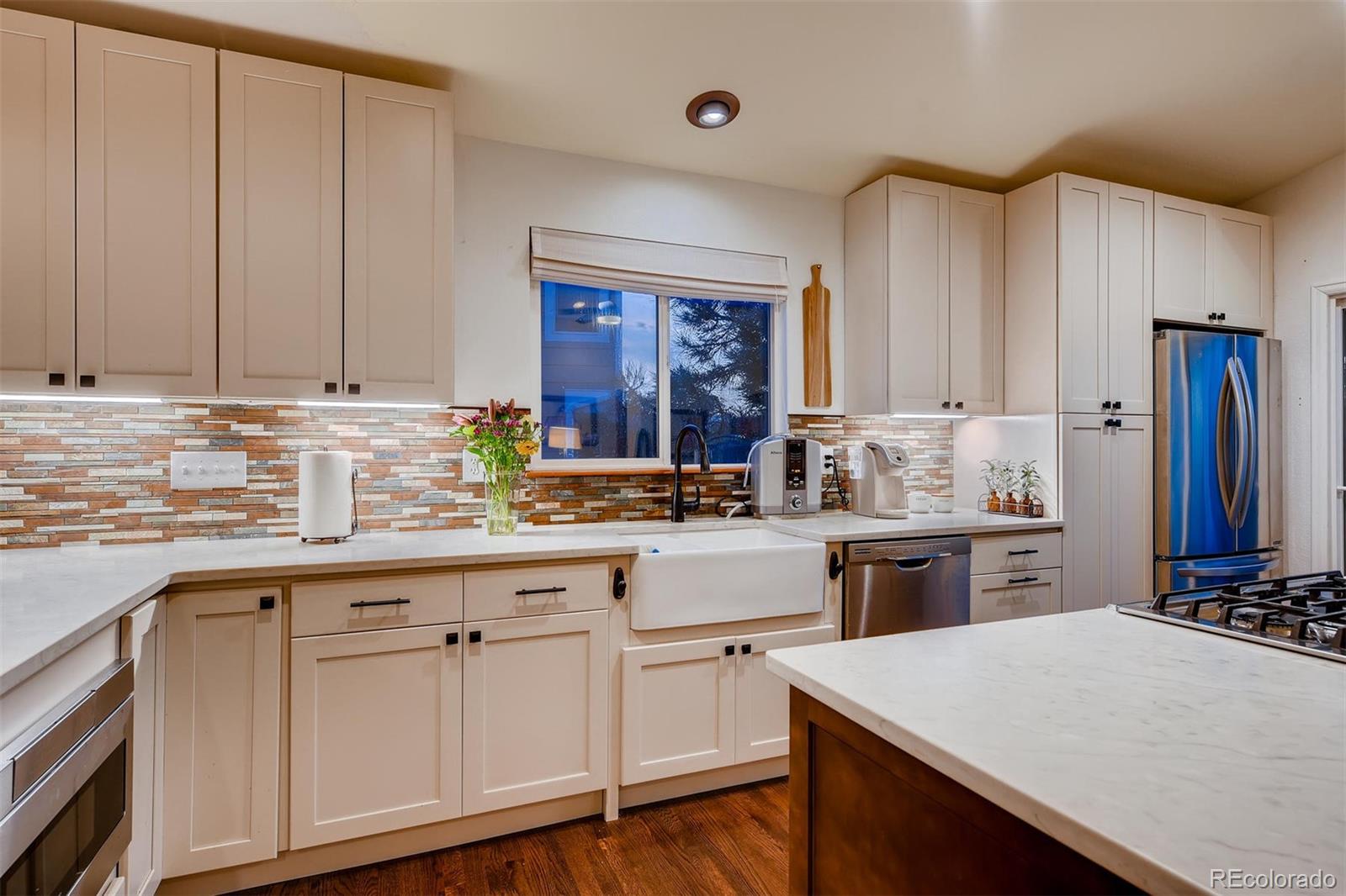 639 Timbervale Trail Highlands Ranch, CO 80129 - Photo 10 of 40 Gallery Image 10