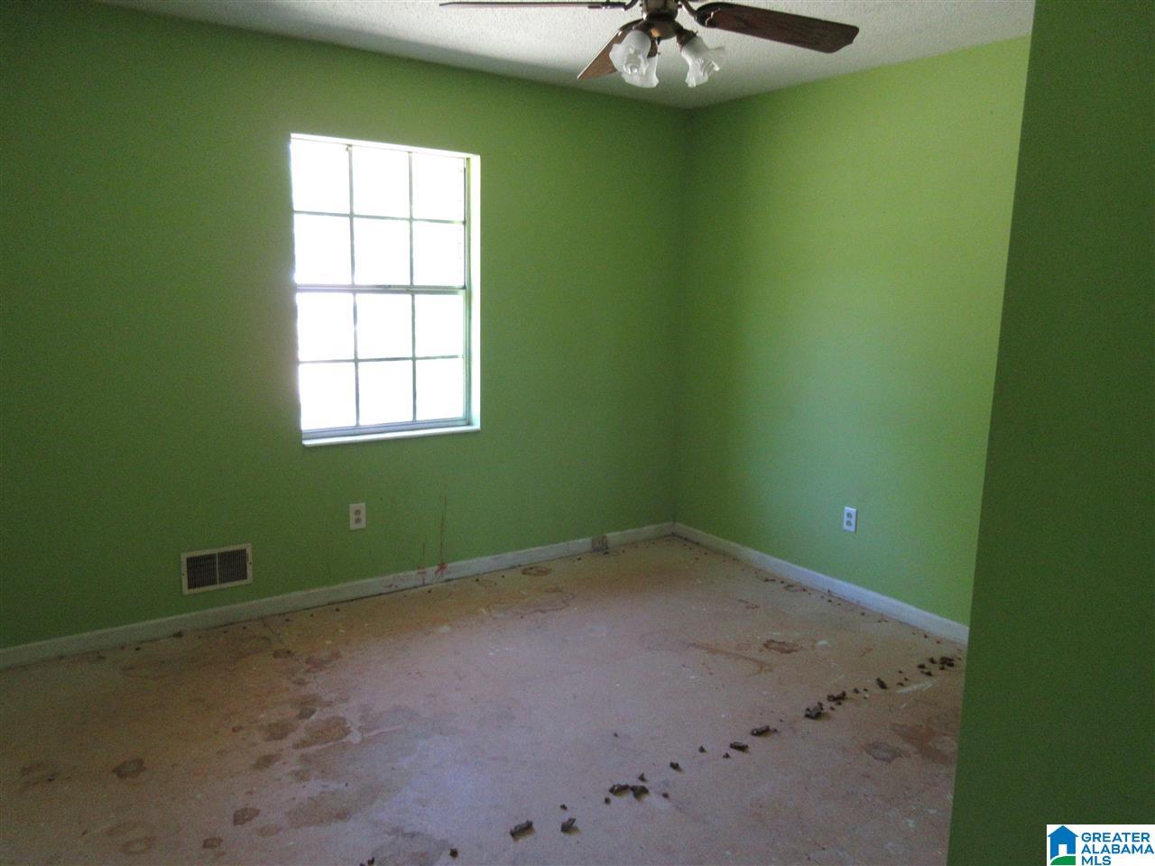 931 4th Way Pleasant Grove, AL 35127 - Photo 4 of 8