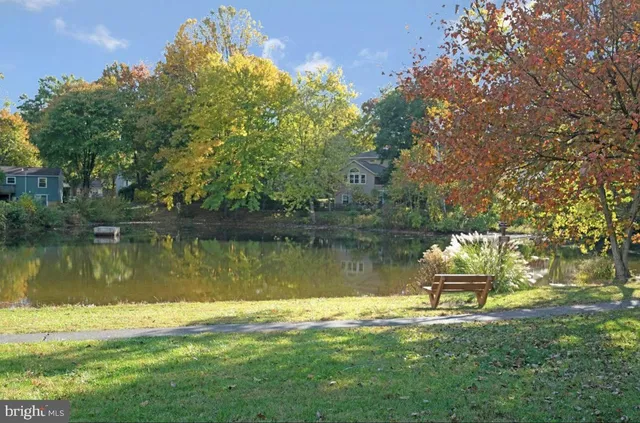 $3,900 | 9801 Burke Pond Lane, Burke, VA 22015