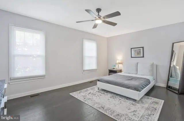 $3,900 | 9801 Burke Pond Lane, Burke, VA 22015