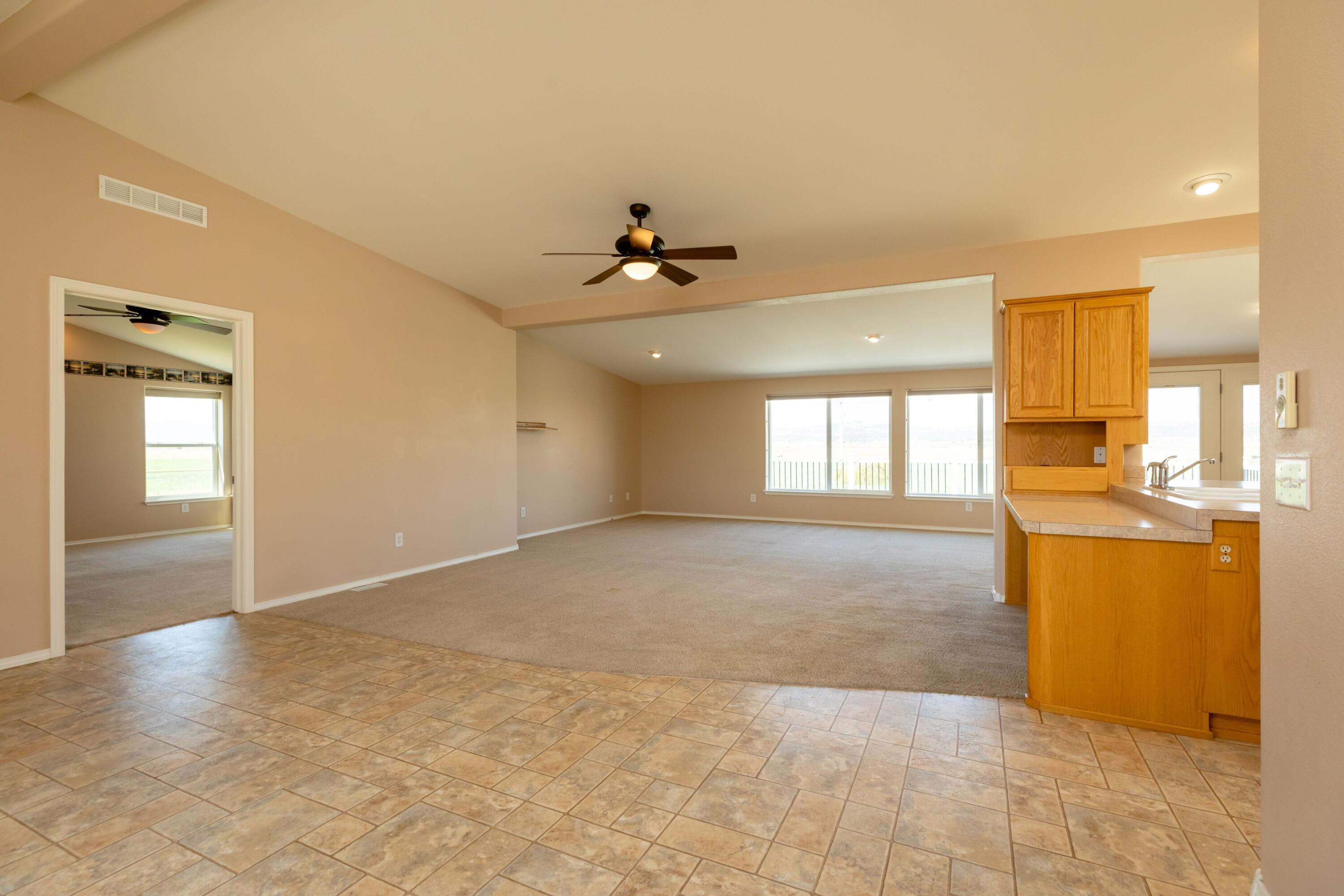 24201 South Poe Valley Road Klamath Falls, OR 97603 - Photo 30 of 79 35
