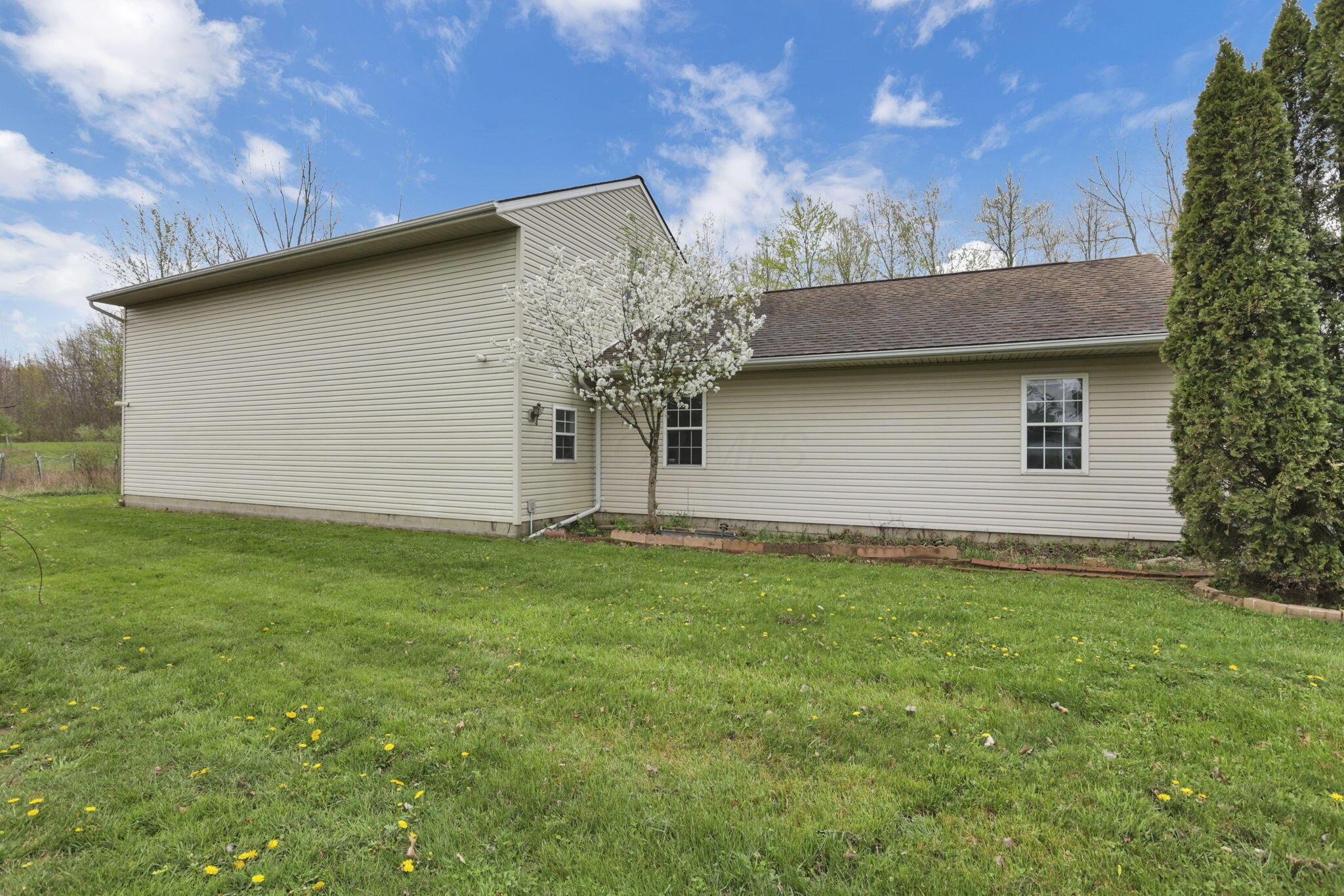 3243 Dixon Road Southwest Pataskala, OH 43062 - Photo 48 of 54