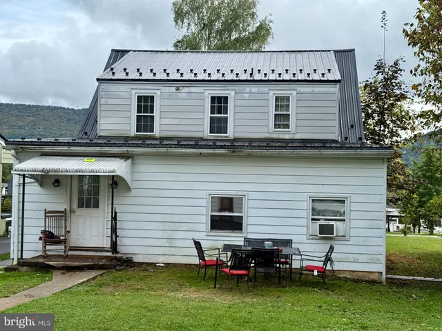 $133,500 | 208 Woodward Avenue, Lock Haven, PA 17745