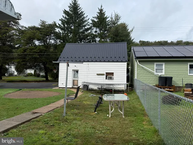 $133,500 | 208 Woodward Avenue, Lock Haven, PA 17745