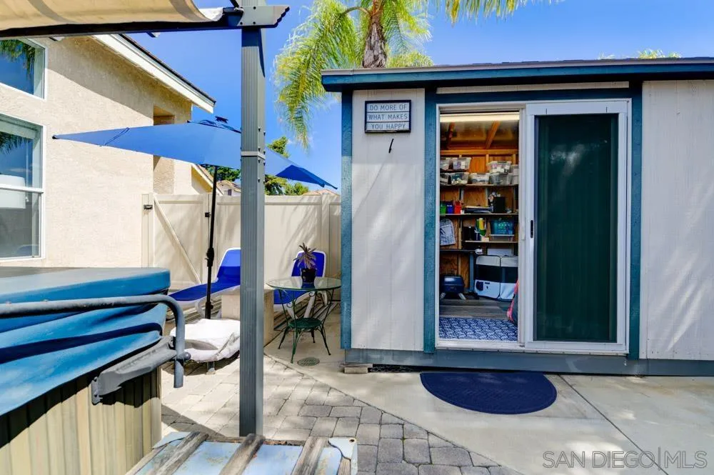 963 Martinique Drive Chula Vista, CA 91913 - Photo 36 of 37 a view of outdoor space deck and living room