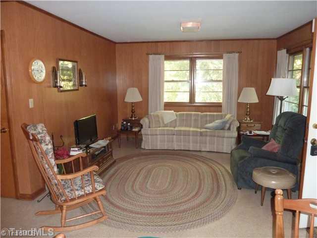 720 Liberty Road High Point, NC 27263 - Photo 3 of 12 Living Room.
