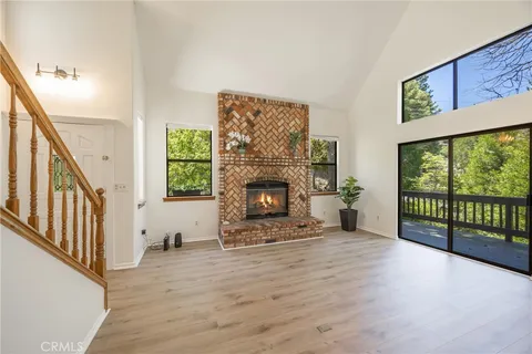 $675,000 | 26695 Thunderbird Drive, Lake Arrowhead, CA 92352