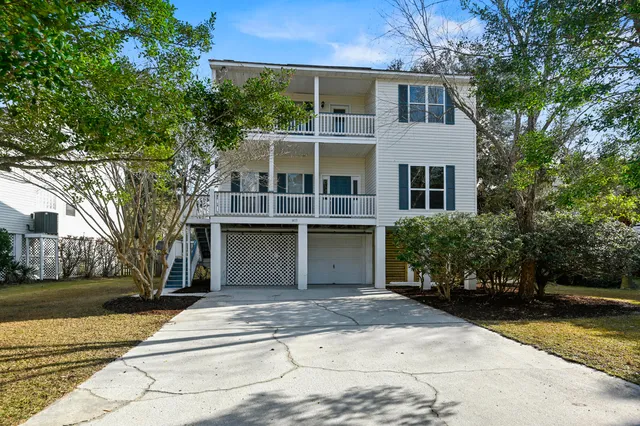 $790,000 | 1415 Black River Drive, Mount Pleasant, SC 29466