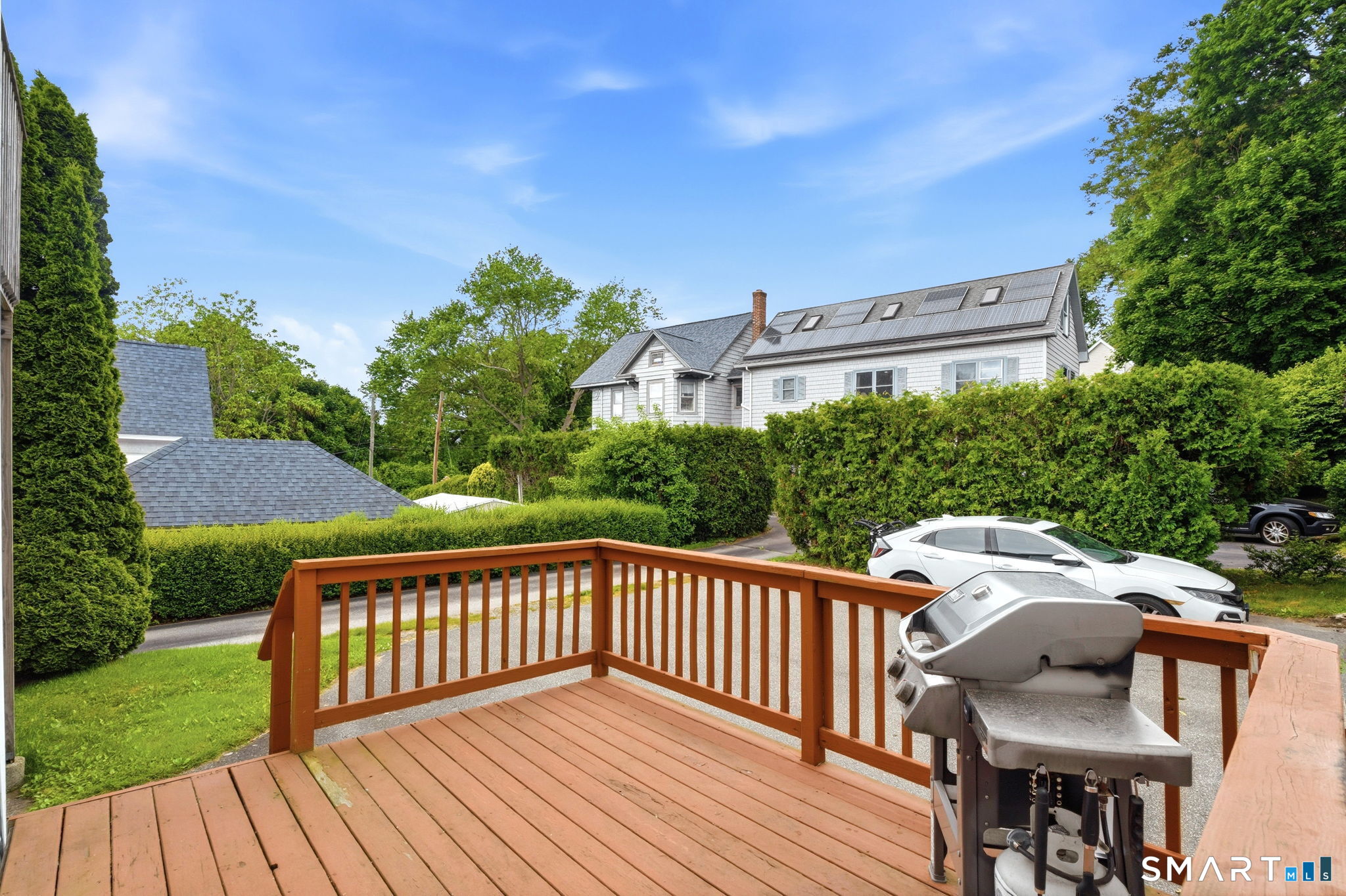 68 School Street Groton, CT 06340 - Photo 6 of 40