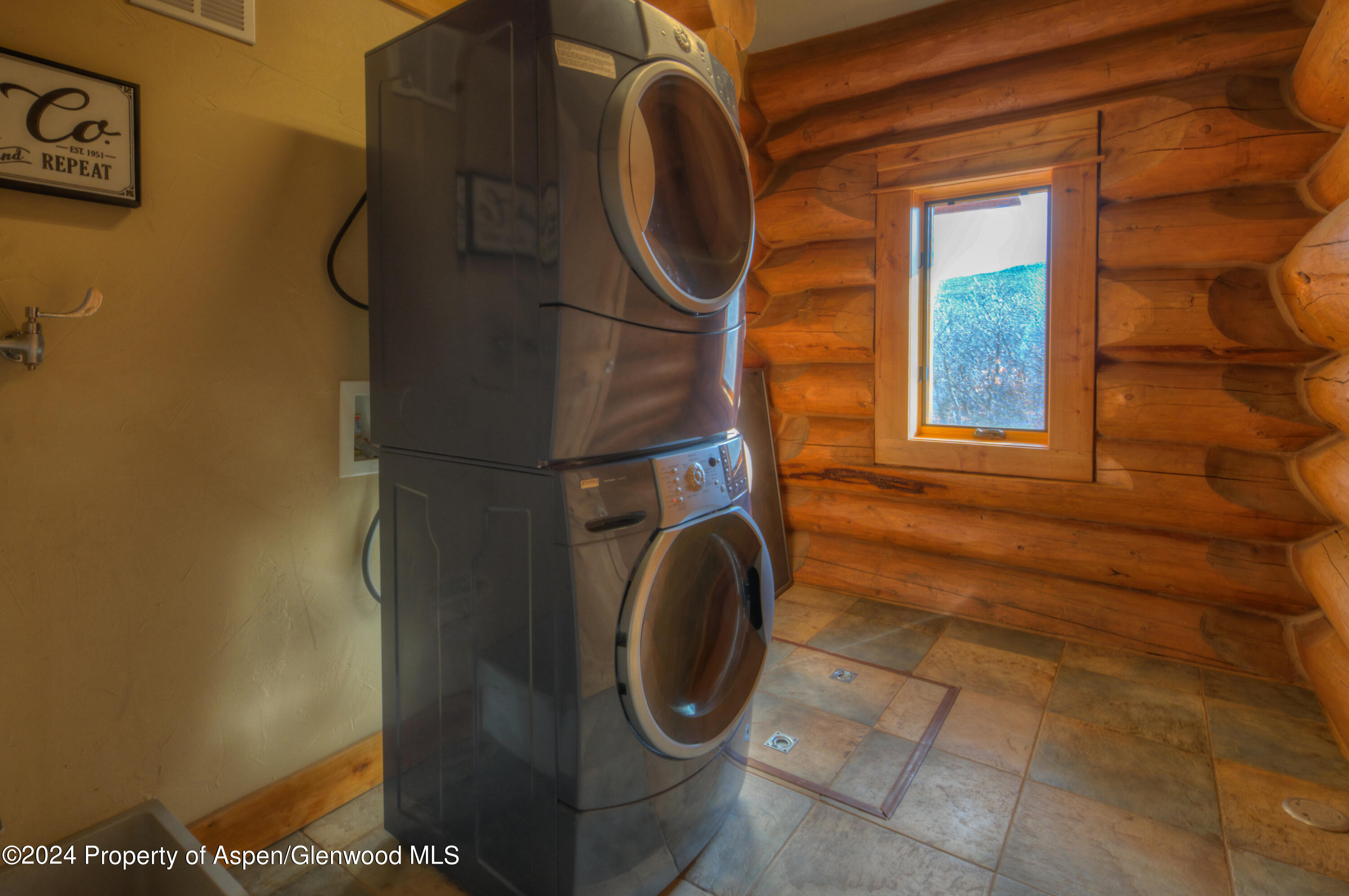 1390 Mountain Valley Road La Veta, CO 81055 - Photo 35 of 43 a utility room with dryer and washer