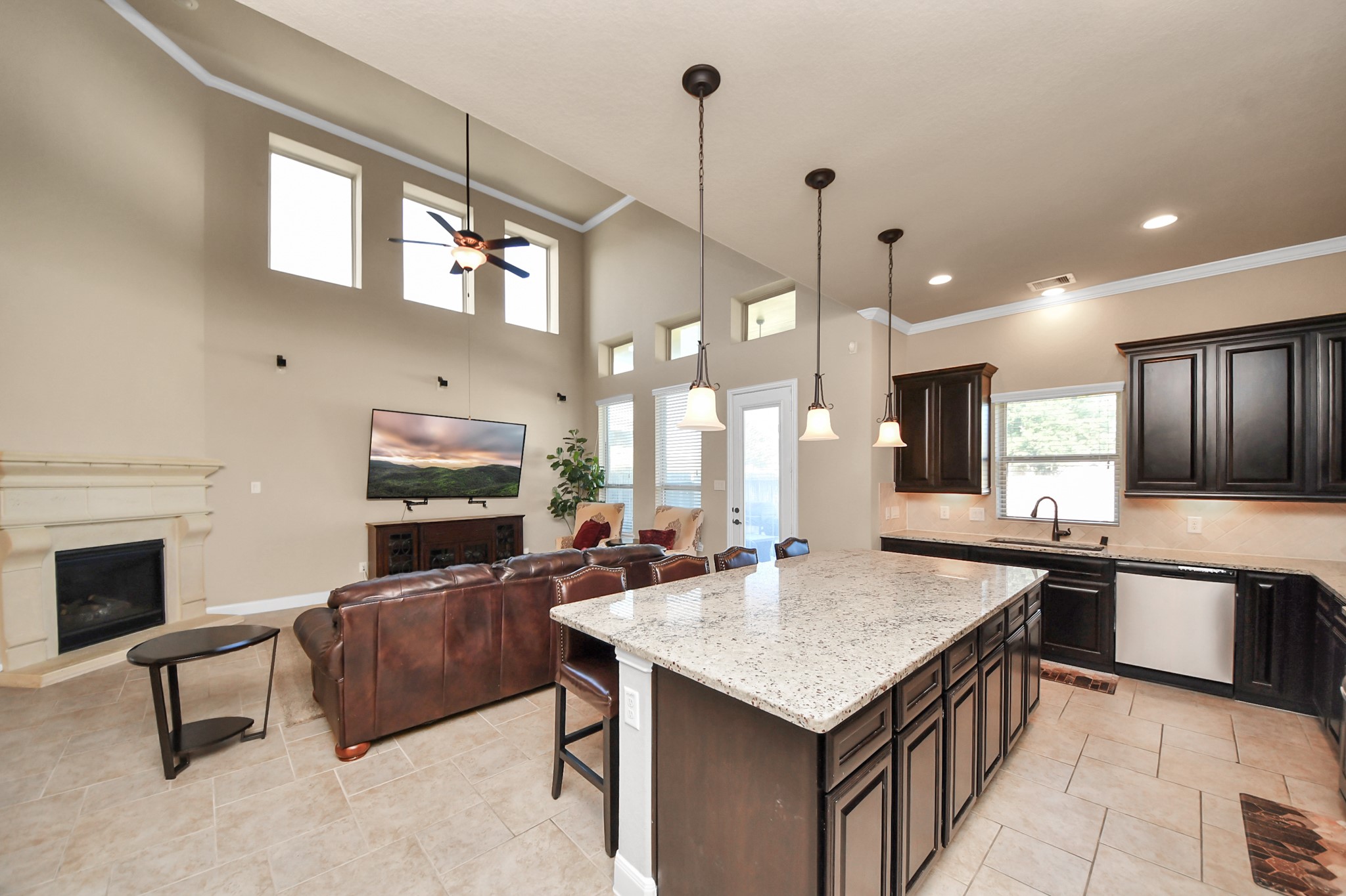 4834 Sunset Park Lane Rosharon, TX 77583 - Photo 13 of 25 Gallery Image 13
