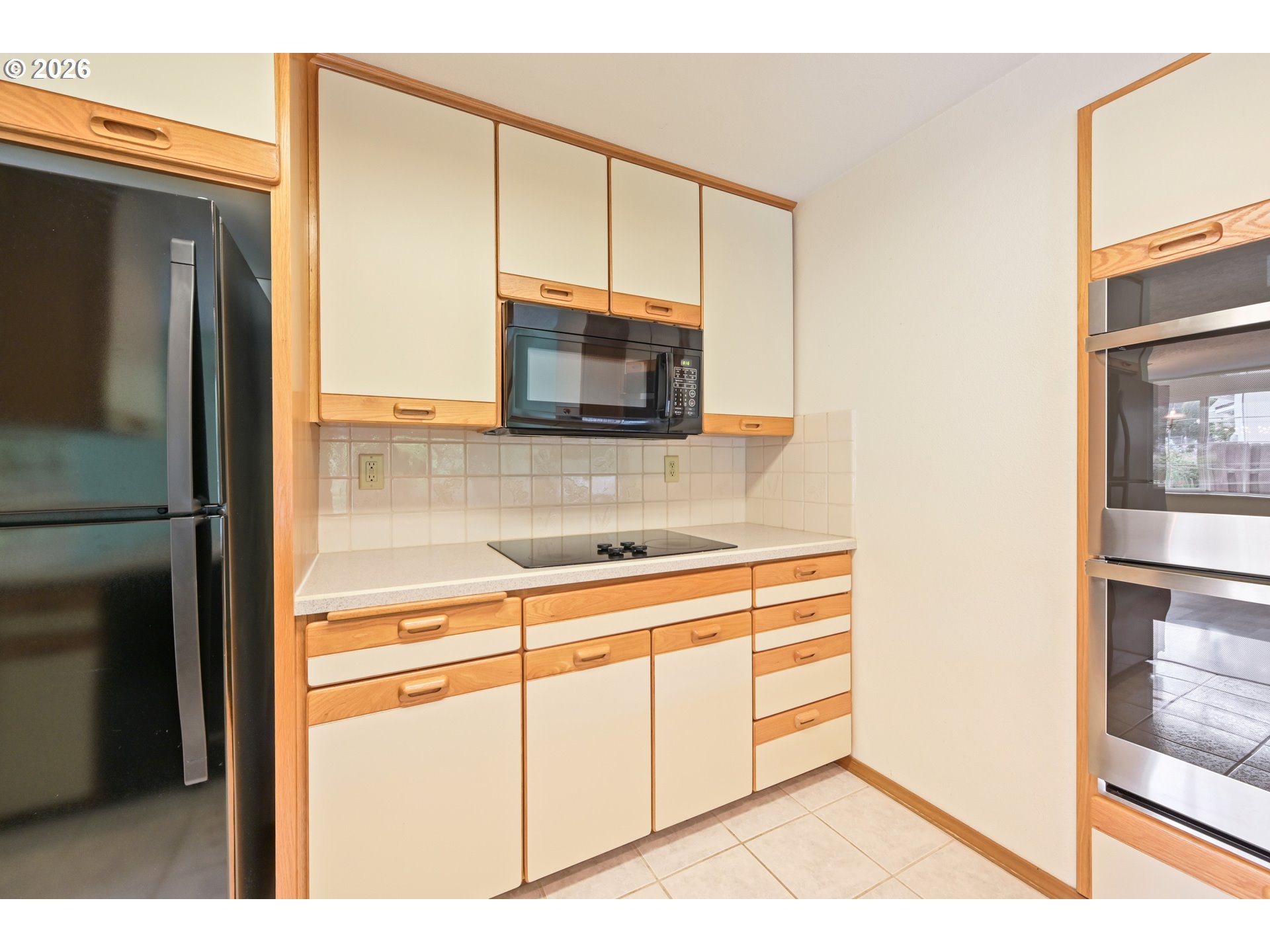 14575 Southwest Glenbrook Road Beaverton, OR 97007 - Photo 5 of 42