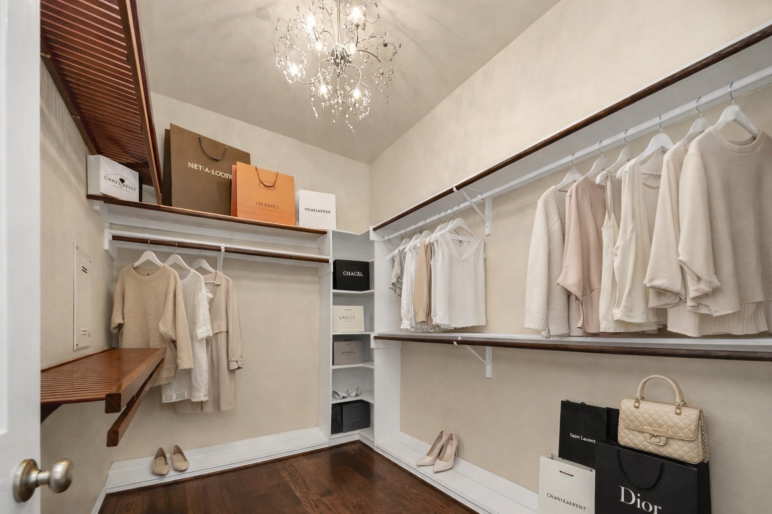 3507 Jackson Street Houston, TX 77004 - Photo 21 of 29 a view of a hallway with seating area