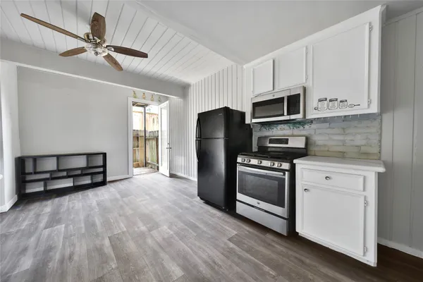 $125,000 | 28 Lakeway Street, Conroe, TX 77304