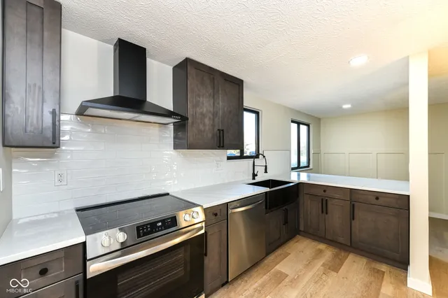 $369,990 | 11802 Wainwright Boulevard, Fishers, IN 46038