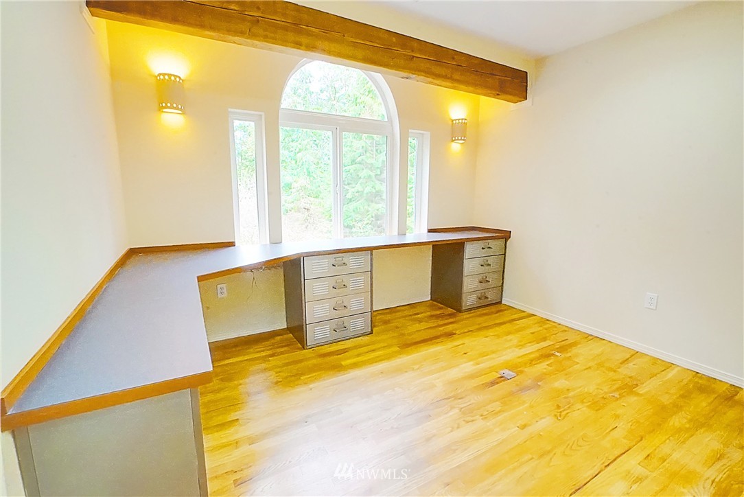 23224 Landers Road Southwest Vashon, WA 98070 - Photo 14 of 25