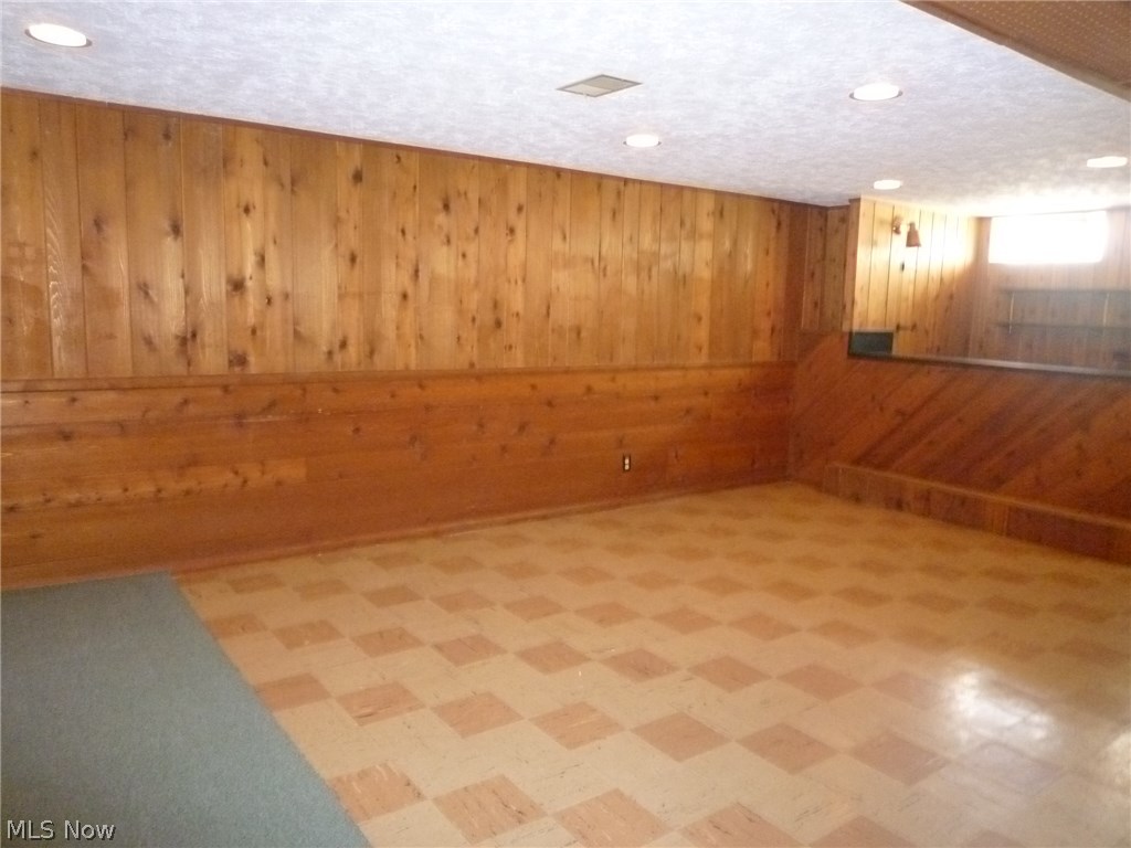 5352 Huron Road Cleveland, OH 44124 - Photo 15 of 19