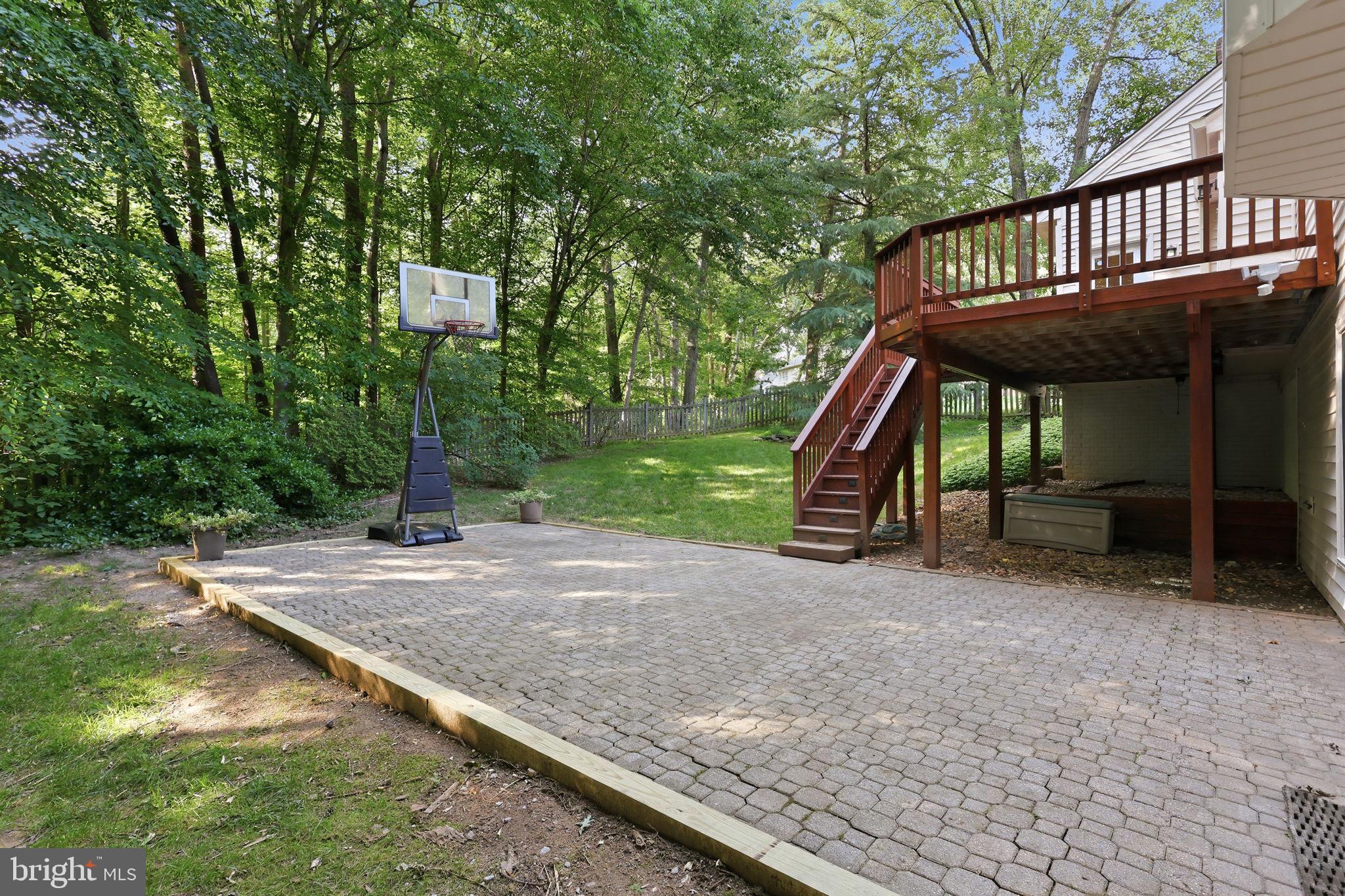 8556 Hooes Road Springfield, VA 22153 - Photo 35 of 57