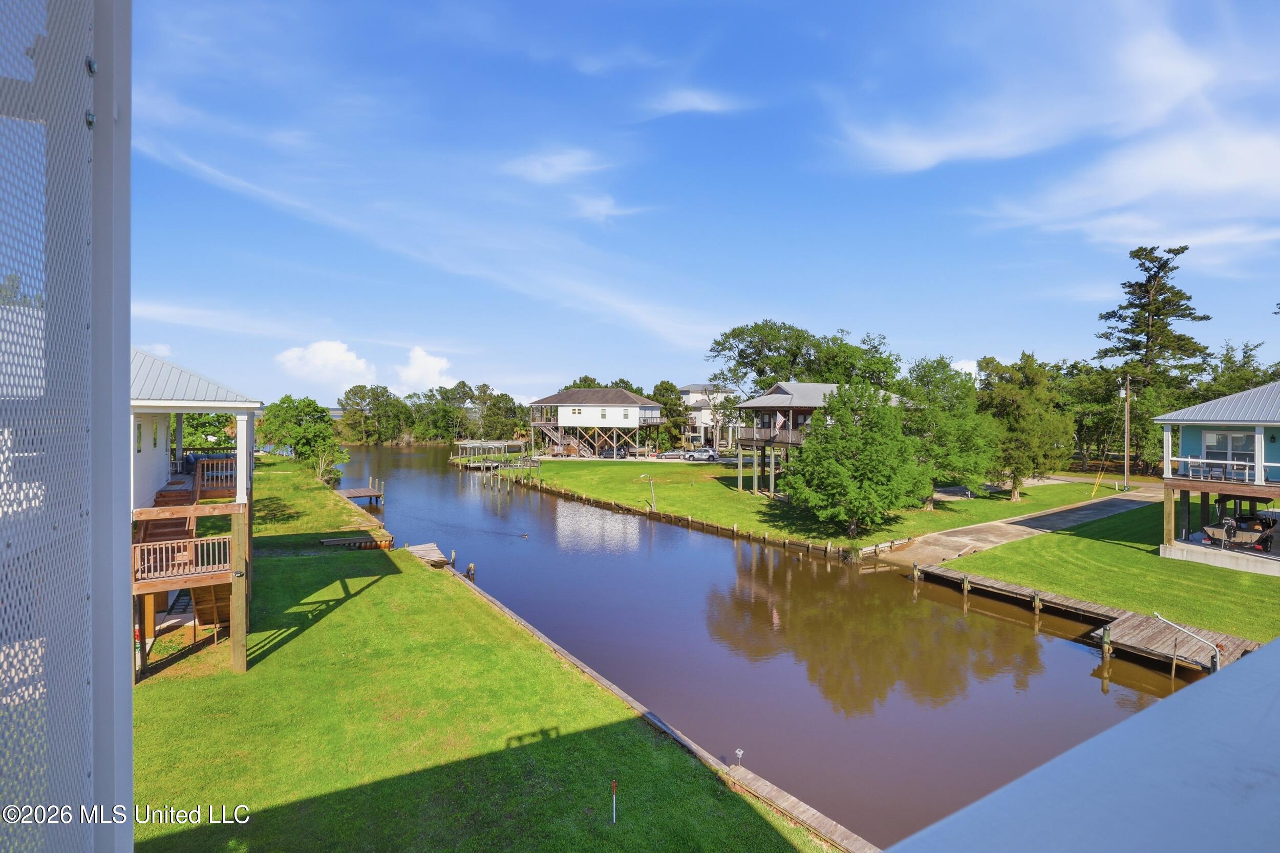 10093 East Shorecrest Road Biloxi, MS 39532 - Photo 42 of 56 60_r6__5082