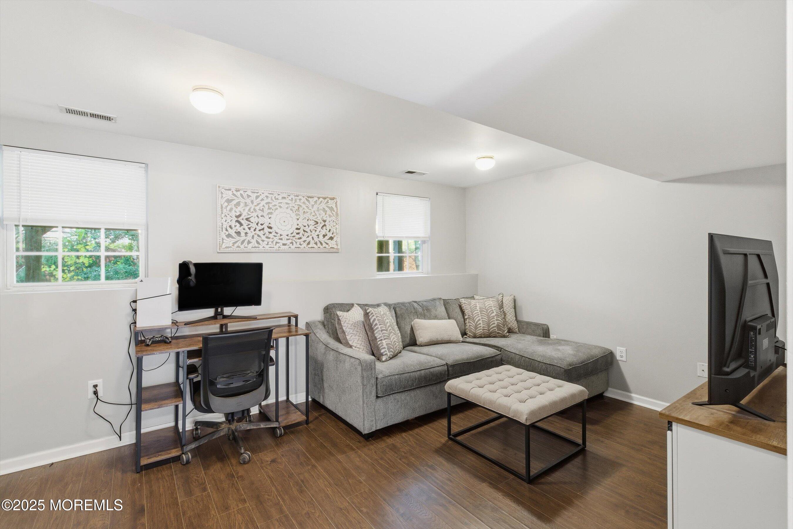 9 Abby Road, Unit 9 Farmingdale, NJ 07727 - Photo 3 of 21 05-Family 1A