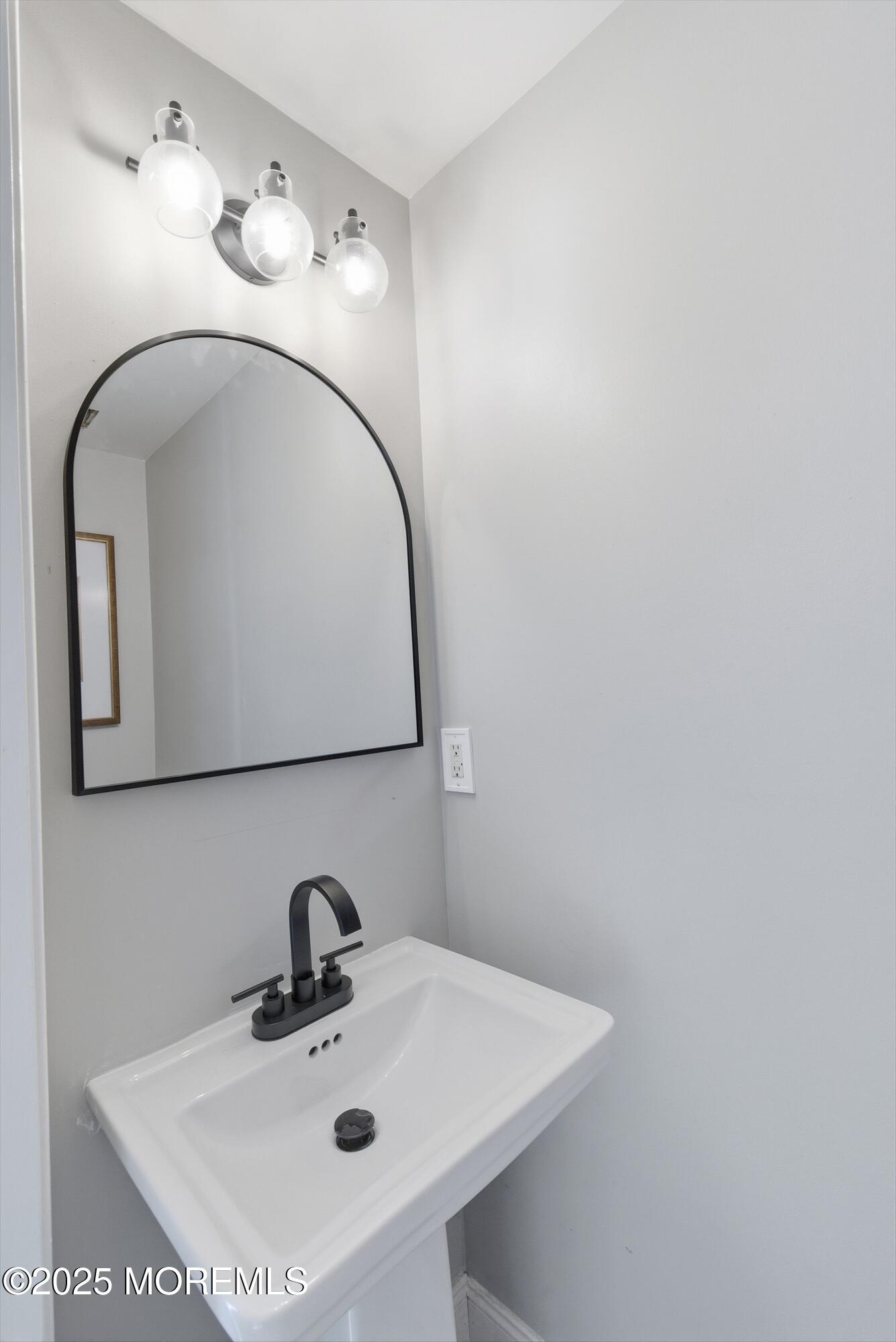 9 Abby Road, Unit 9 Farmingdale, NJ 07727 - Photo 5 of 21 12-Bath 1C