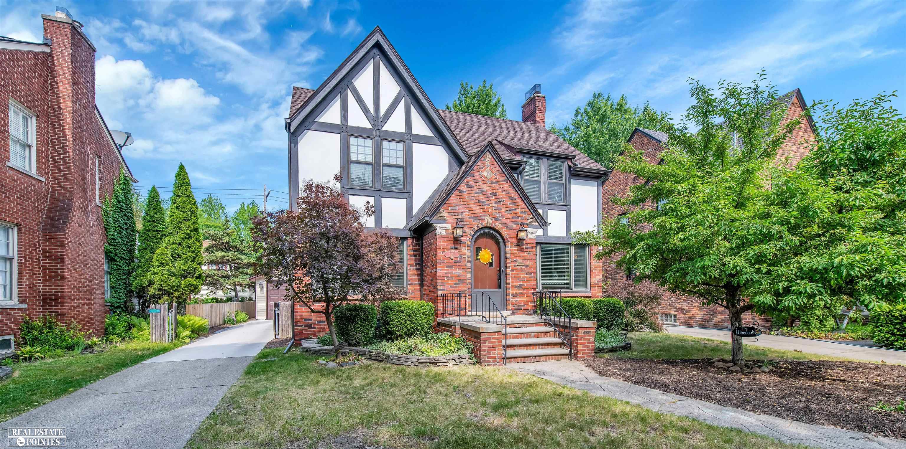1346 Bishop Road Grosse Pointe Park, MI 48230 - Photo 1 of 31