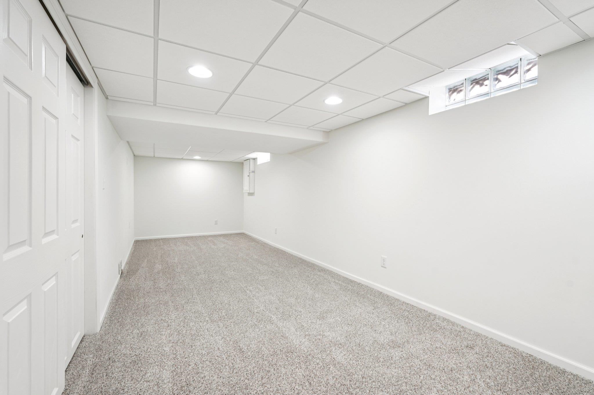 3439 South 80th Street Milwaukee, WI 53219 - Photo 28 of 53