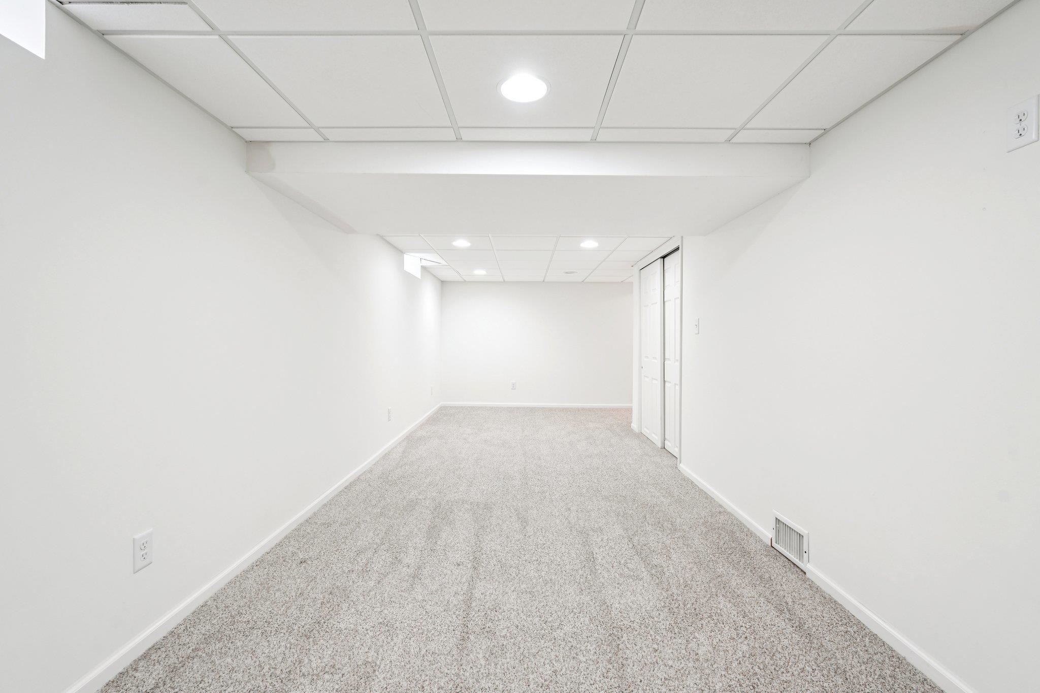 3439 South 80th Street Milwaukee, WI 53219 - Photo 30 of 53