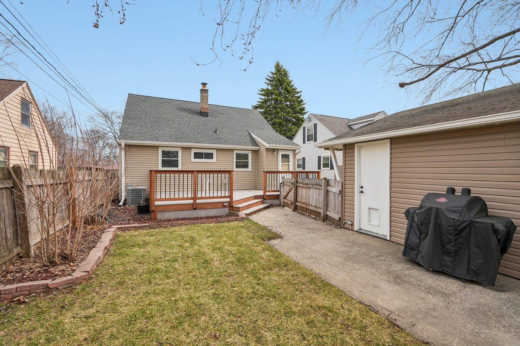 3439 South 80th Street Milwaukee, WI 53219 - Photo 36 of 53