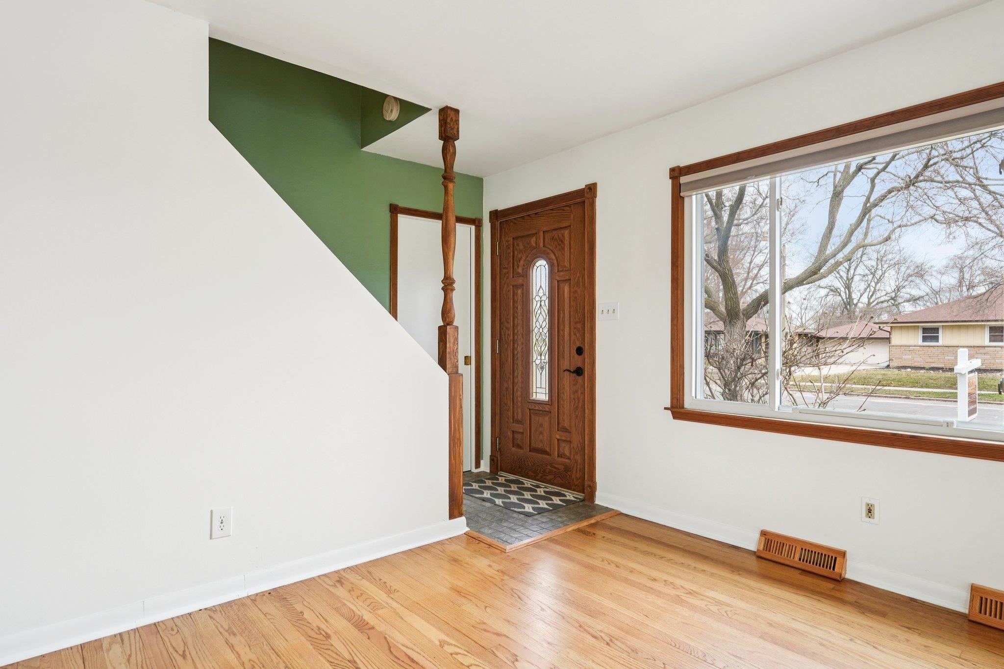 3439 South 80th Street Milwaukee, WI 53219 - Photo 4 of 53