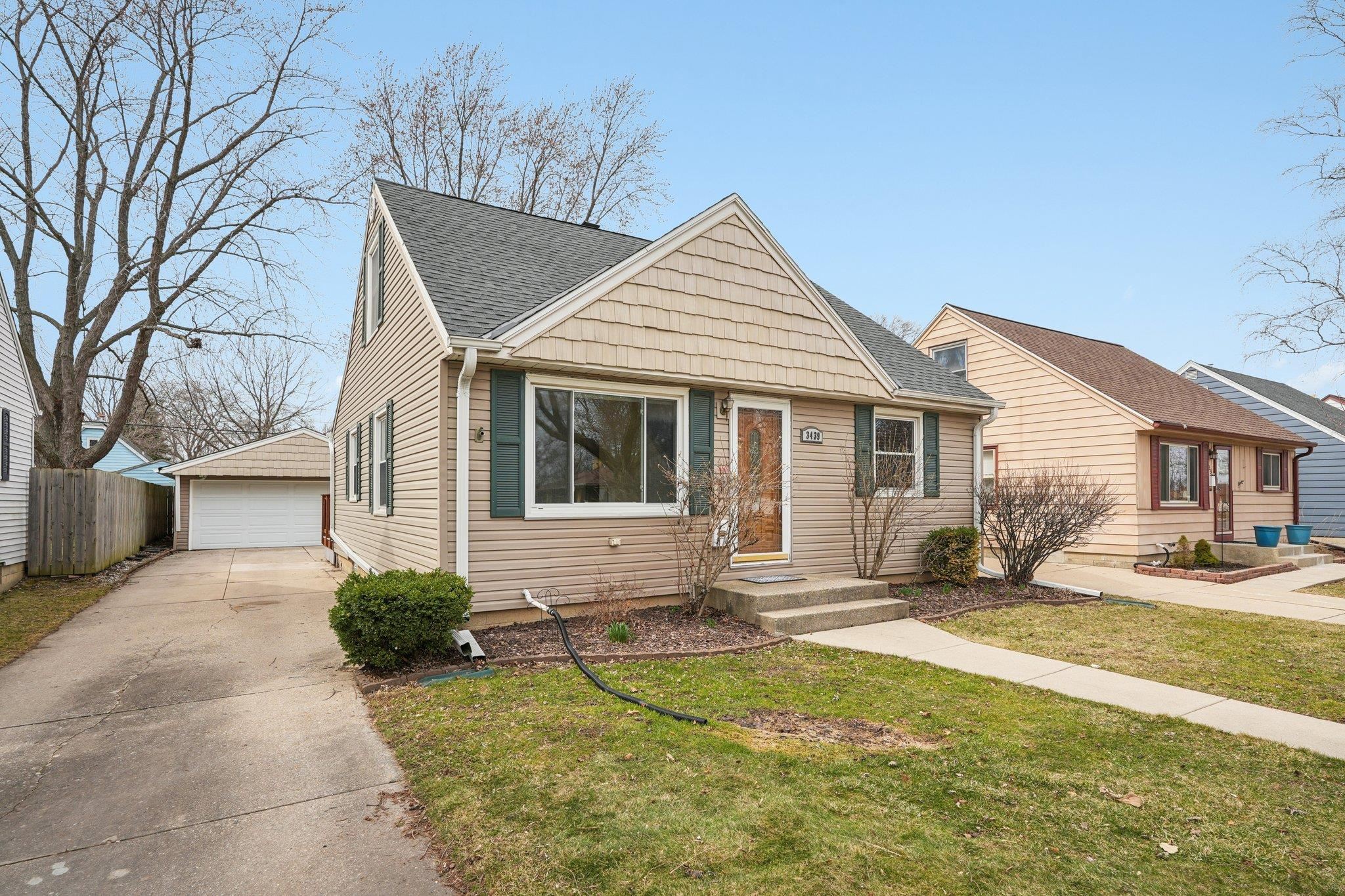 3439 South 80th Street Milwaukee, WI 53219 - Photo 44 of 53