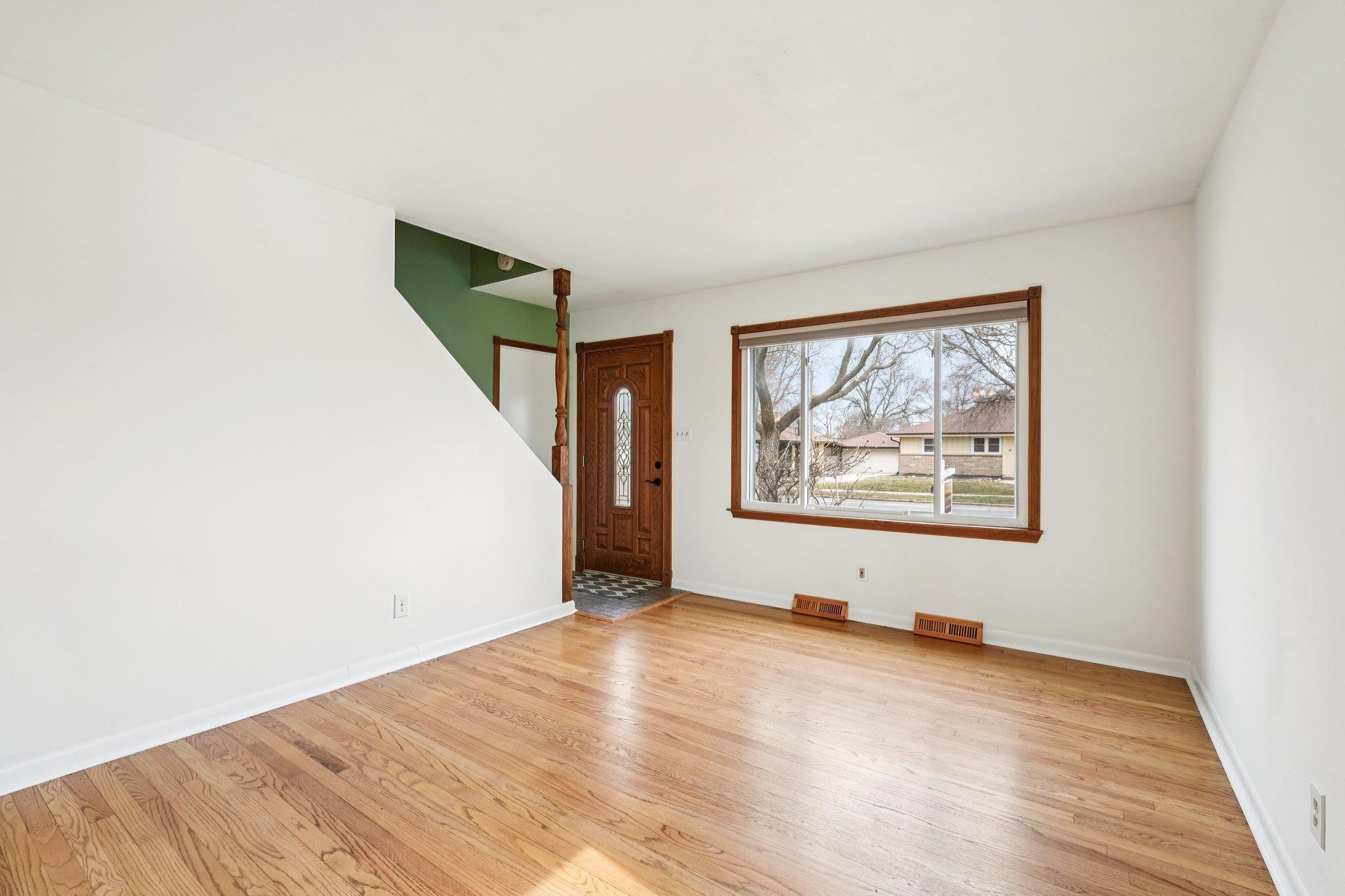 3439 South 80th Street Milwaukee, WI 53219 - Photo 7 of 53